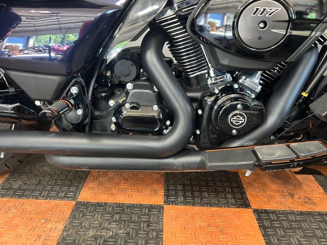 2025 Harley-Davidson Road Glide Base