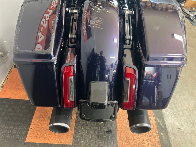2025 Harley-Davidson Road Glide Base