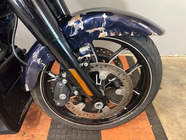 2025 Harley-Davidson Road Glide Base