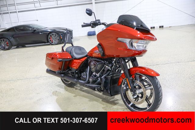 2025 Harley-Davidson Road Glide 117 Cruiser Touring Low Miles 1 Owner Bags Radio 2025 Harley-Davidson Road Glide 117 Cruiser Touring Low Miles 1 Owner Bags Radio