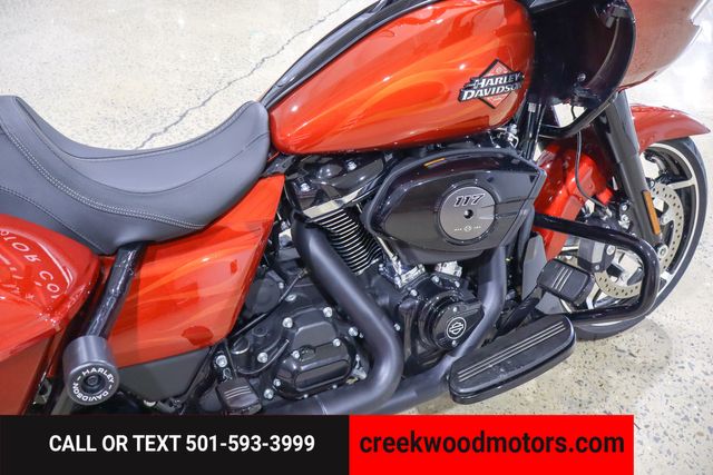 2025 Harley-Davidson Road Glide 117 Cruiser Touring Low Miles 1 Owner Bags Radio 2025 Harley-Davidson Road Glide 117 Cruiser Touring Low Miles 1 Owner Bags Radio