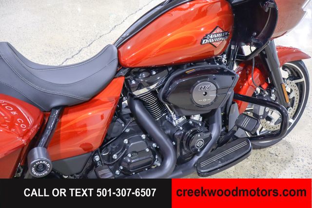 2025 Harley-Davidson Road Glide 117 Cruiser Touring Low Miles 1 Owner Bags Radio 2025 Harley-Davidson Road Glide 117 Cruiser Touring Low Miles 1 Owner Bags Radio
