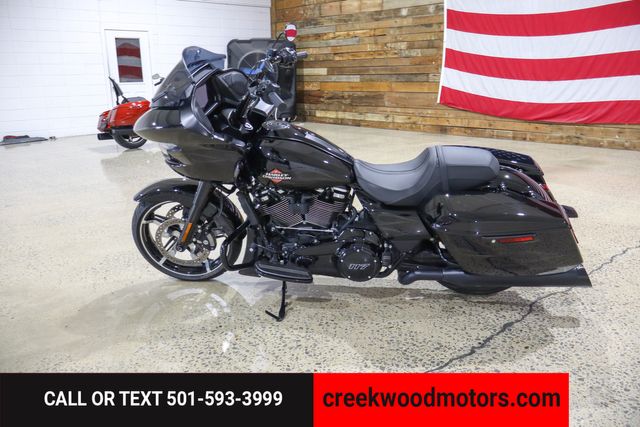 2025 Harley-Davidson Road Glide 117 Cruiser Touring Low Miles 1 Owner Bags Radio 2025 Harley-Davidson Road Glide 117 Cruiser Touring Low Miles 1 Owner Bags Radio