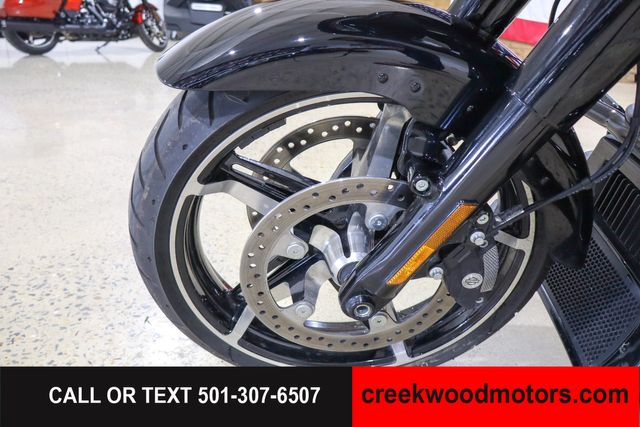 2025 Harley-Davidson Road Glide 117 Cruiser Touring Low Miles 1 Owner Bags Radio 2025 Harley-Davidson Road Glide 117 Cruiser Touring Low Miles 1 Owner Bags Radio