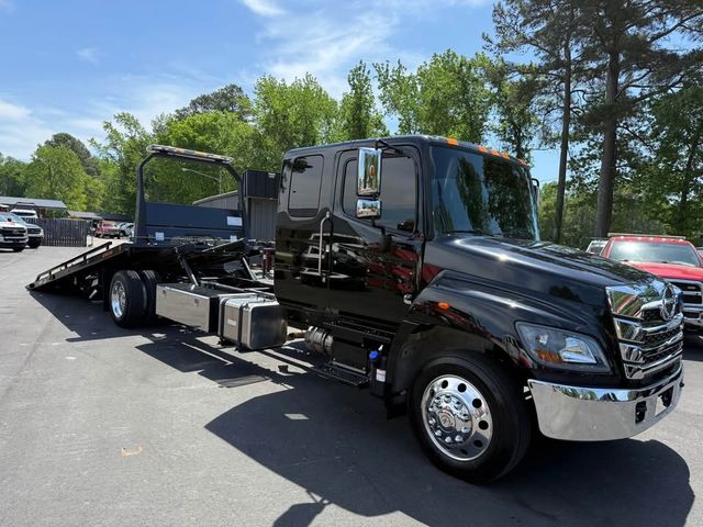 2025 Hino L6