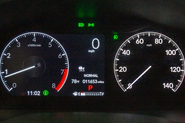 2025 Honda Odyssey Elite Leather Trimmed Seats with Piping  3rd row Heated and Ventilated Seats