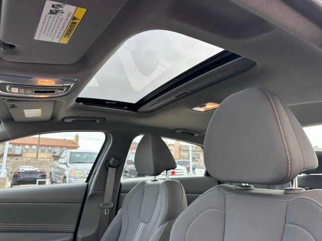 2025 Hyundai Elantra SEL Convenience | Irving, Texas | Hopper Motorplex 2025 Hyundai Elantra SEL Convenience | Irving, Texas | Hopper Motorplex