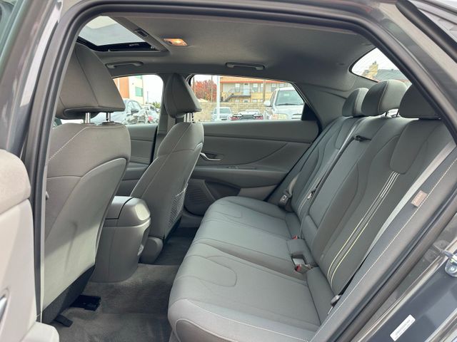 2025 Hyundai Elantra SEL Convenience | Irving, Texas | Hopper Motorplex 2025 Hyundai Elantra SEL Convenience | Irving, Texas | Hopper Motorplex