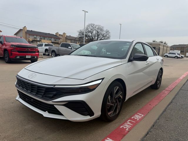 2025 Hyundai ELANTRA SEL Sport