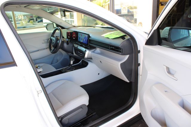 2025 Hyundai KONA SEL | Bullhead City, AZ | Automobile Consulting Services