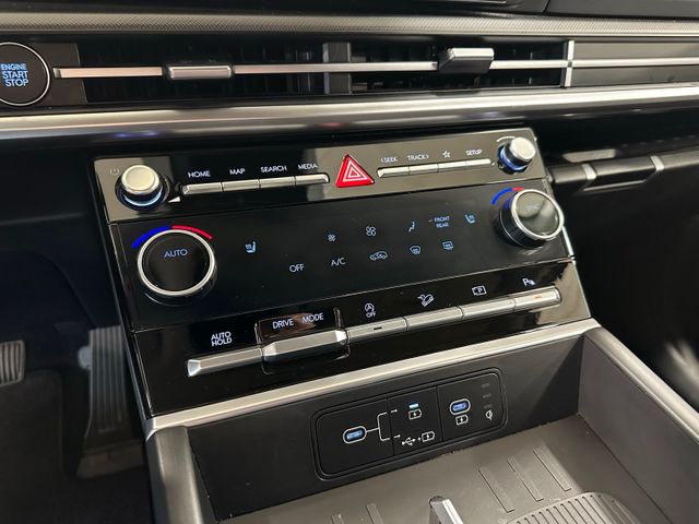 2025 Hyundai Santa Fe SEL | Irving, Texas | Hopper Motorplex