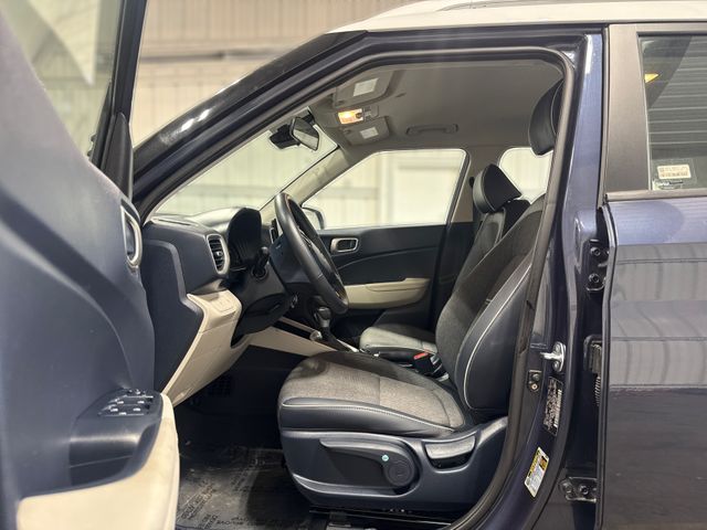 2025 Hyundai VENUE SEL | Houston, TX | Texas Star Motors