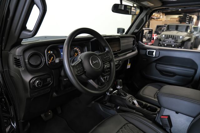 2025 Jeep Gladiator NightHawk 4X4 DUPONT KEVLAR,LIFTED, BUMPERS, LED'S | Carrollton, TX | Texas Vehicle Exchange 2025 Jeep Gladiator NightHawk 4X4 DUPONT KEVLAR,LIFTED, BUMPERS, LED'S | Carrollton, TX | Texas Vehicle Exchange