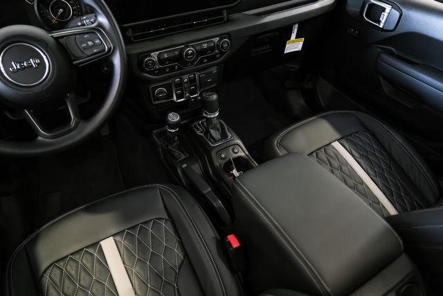 2025 Jeep Gladiator NightHawk 4X4 DUPONT KEVLAR,LIFTED, BUMPERS, LED'S | Carrollton, TX | Texas Vehicle Exchange 2025 Jeep Gladiator NightHawk 4X4 DUPONT KEVLAR,LIFTED, BUMPERS, LED'S | Carrollton, TX | Texas Vehicle Exchange