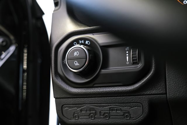 2025 Jeep Gladiator NightHawk 4X4 DUPONT KEVLAR,LIFTED, BUMPERS, LED'S | Carrollton, TX | Texas Vehicle Exchange 2025 Jeep Gladiator NightHawk 4X4 DUPONT KEVLAR,LIFTED, BUMPERS, LED'S | Carrollton, TX | Texas Vehicle Exchange