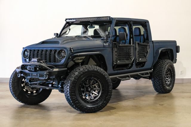 2025 Jeep Gladiator NightHawk 4X4 DUPONT KEVLAR,LIFTED, BUMPERS, LED'S | Carrollton, TX | psv5 DEMO - Texas Vehicle Exchange 2025 Jeep Gladiator NightHawk 4X4 DUPONT KEVLAR,LIFTED, BUMPERS, LED'S | Carrollton, TX | psv5 DEMO - Texas Vehicle Exchange