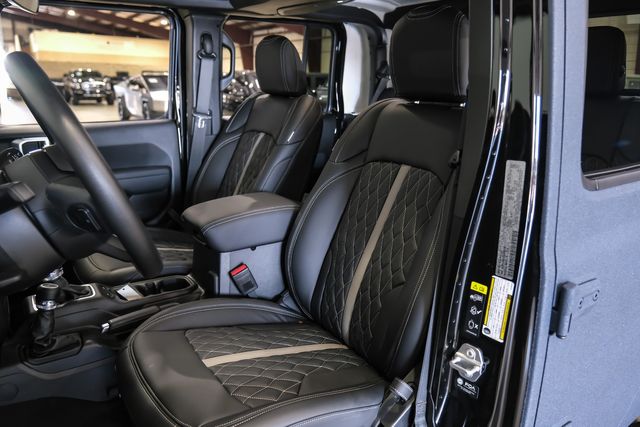 2025 Jeep Gladiator NightHawk 4X4 DUPONT KEVLAR,LIFTED, BUMPERS, LED'S | Carrollton, TX | psv5 DEMO - Texas Vehicle Exchange 2025 Jeep Gladiator NightHawk 4X4 DUPONT KEVLAR,LIFTED, BUMPERS, LED'S | Carrollton, TX | psv5 DEMO - Texas Vehicle Exchange
