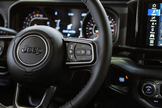 2025 Jeep Gladiator Sport S 4X4 DUPONT KEVLAR,LIFTED,BUMPERS,LED'S,NAV | Carrollton, TX | Texas Vehicle Exchange 2025 Jeep Gladiator Sport S 4X4 DUPONT KEVLAR,LIFTED,BUMPERS,LED'S,NAV | Carrollton, TX | Texas Vehicle Exchange