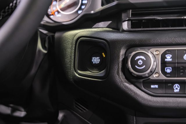 2025 Jeep Gladiator Sport S 4X4 DUPONT KEVLAR,LIFTED,BUMPERS,LED'S,NAV | Carrollton, TX | Texas Vehicle Exchange 2025 Jeep Gladiator Sport S 4X4 DUPONT KEVLAR,LIFTED,BUMPERS,LED'S,NAV | Carrollton, TX | Texas Vehicle Exchange