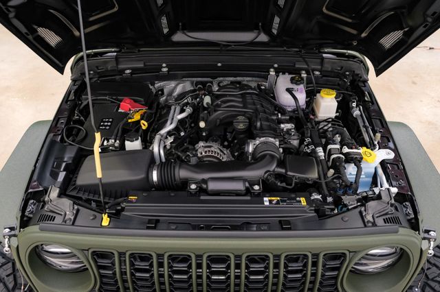 2025 Jeep Gladiator Sport S 4X4 DUPONT KEVLAR,LIFTED,BUMPERS,LED'S,NAV | Carrollton, TX | Texas Vehicle Exchange 2025 Jeep Gladiator Sport S 4X4 DUPONT KEVLAR,LIFTED,BUMPERS,LED'S,NAV | Carrollton, TX | Texas Vehicle Exchange