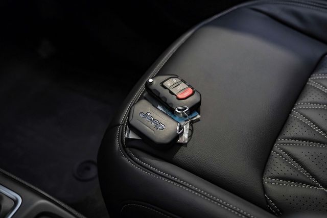 2025 Jeep Gladiator Sport S 4X4 DUPONT KEVLAR,LIFTED,BUMPERS,LED'S,NAV | Carrollton, TX | Texas Vehicle Exchange 2025 Jeep Gladiator Sport S 4X4 DUPONT KEVLAR,LIFTED,BUMPERS,LED'S,NAV | Carrollton, TX | Texas Vehicle Exchange