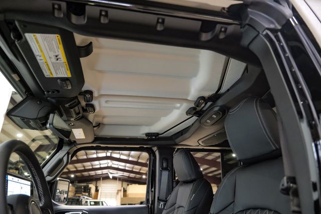 2025 Jeep Gladiator Rubicon 4X4 DUPONT KEVLAR,LIFTED,BUMPERS,LED'S,NAV | Carrollton, TX | Texas Vehicle Exchange 2025 Jeep Gladiator Rubicon 4X4 DUPONT KEVLAR,LIFTED,BUMPERS,LED'S,NAV | Carrollton, TX | Texas Vehicle Exchange