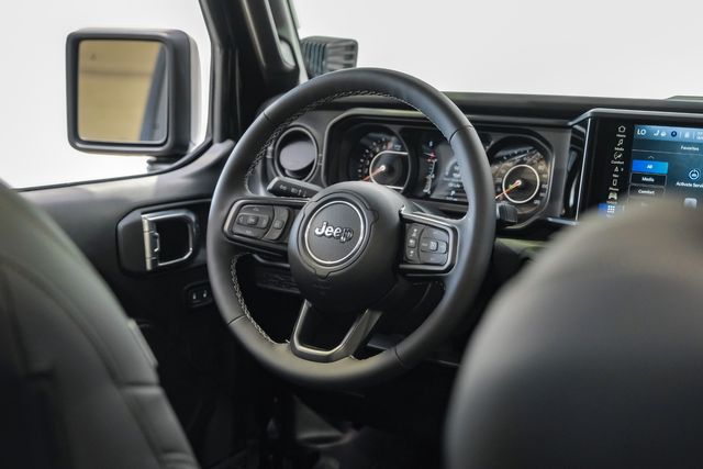 2025 Jeep Gladiator Sport S 4X4 DUPONT KEVLAR,LIFTED,BUMPERS,LED,NAV | Carrollton, TX | Texas Vehicle Exchange 2025 Jeep Gladiator Sport S 4X4 DUPONT KEVLAR,LIFTED,BUMPERS,LED,NAV | Carrollton, TX | Texas Vehicle Exchange