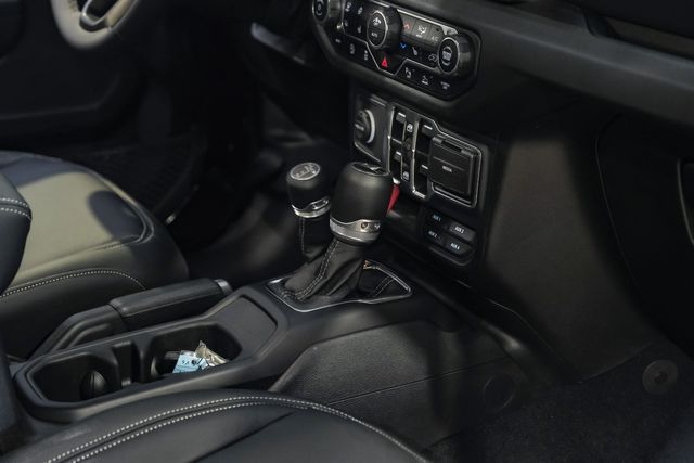2025 Jeep Gladiator Sport S 4X4 DUPONT KEVLAR,LIFTED,BUMPERS,LED,NAV | Carrollton, TX | Texas Vehicle Exchange 2025 Jeep Gladiator Sport S 4X4 DUPONT KEVLAR,LIFTED,BUMPERS,LED,NAV | Carrollton, TX | Texas Vehicle Exchange