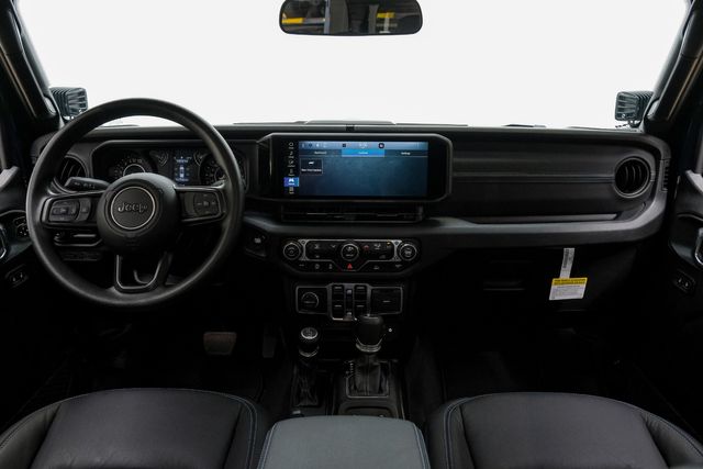 2025 Jeep Gladiator NightHawk 4X4 FATHOM BLUE LIFTED, BUMPERS, LED'S | Carrollton, TX | Texas Vehicle Exchange 2025 Jeep Gladiator NightHawk 4X4 FATHOM BLUE LIFTED, BUMPERS, LED'S | Carrollton, TX | Texas Vehicle Exchange