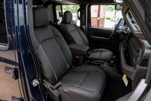 2025 Jeep Gladiator NightHawk 4X4 FATHOM BLUE LIFTED, BUMPERS, LED'S | Carrollton, TX | Texas Vehicle Exchange 2025 Jeep Gladiator NightHawk 4X4 FATHOM BLUE LIFTED, BUMPERS, LED'S | Carrollton, TX | Texas Vehicle Exchange