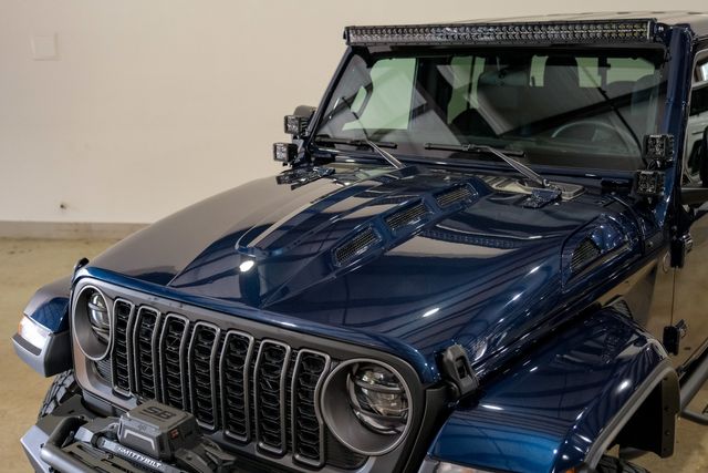 2025 Jeep Gladiator NightHawk 4X4 FATHOM BLUE LIFTED, BUMPERS, LED'S | Carrollton, TX | Texas Vehicle Exchange 2025 Jeep Gladiator NightHawk 4X4 FATHOM BLUE LIFTED, BUMPERS, LED'S | Carrollton, TX | Texas Vehicle Exchange