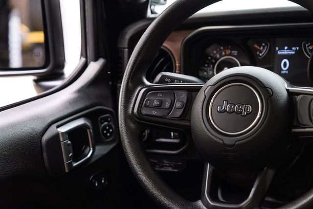 2025 Jeep Gladiator NightHawk 4X4 DUPONT KEVLAR,LIFTED, BUMPERS, LED'S | Carrollton, TX | Texas Vehicle Exchange 2025 Jeep Gladiator NightHawk 4X4 DUPONT KEVLAR,LIFTED, BUMPERS, LED'S | Carrollton, TX | Texas Vehicle Exchange