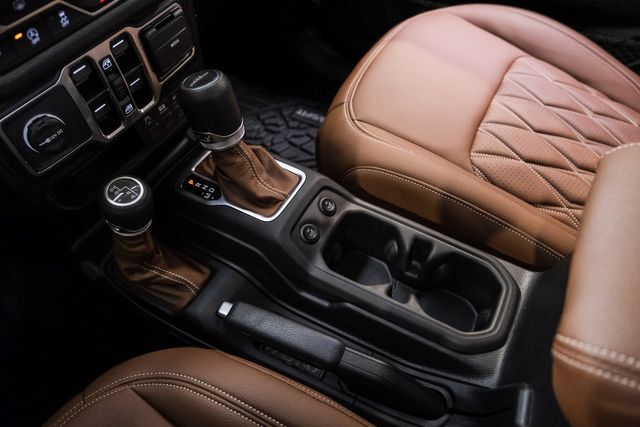 2025 Jeep Gladiator NightHawk 4X4 DUPONT KEVLAR,LIFTED, BUMPERS, LED'S | Carrollton, TX | Texas Vehicle Exchange