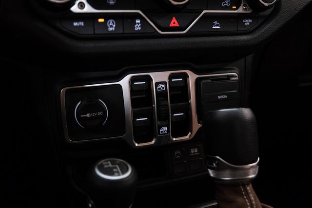 2025 Jeep Gladiator NightHawk 4X4 DUPONT KEVLAR,LIFTED, BUMPERS, LED'S | Carrollton, TX | Texas Vehicle Exchange