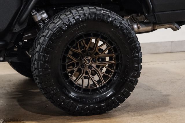 2025 Jeep Gladiator NightHawk 4X4 DUPONT KEVLAR,LIFTED, BUMPERS, LED'S | Carrollton, TX | Texas Vehicle Exchange