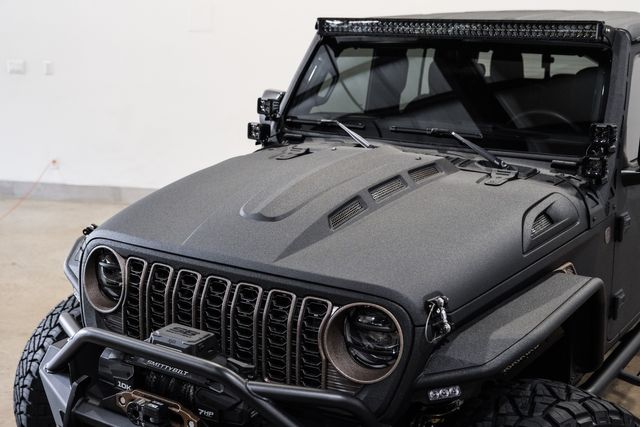 2025 Jeep Gladiator NightHawk 4X4 DUPONT KEVLAR,LIFTED, BUMPERS, LED'S | Carrollton, TX | Texas Vehicle Exchange