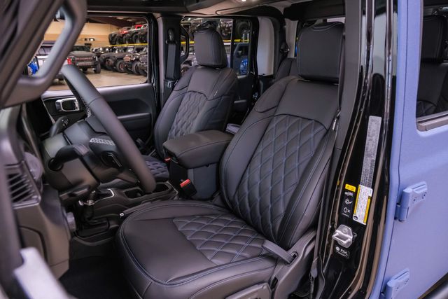 2025 Jeep Gladiator Sport S 4X4 DUPONT KEVLAR,LIFTED,BUMPERS,LED'S,NAV | Carrollton, TX | Texas Vehicle Exchange 2025 Jeep Gladiator Sport S 4X4 DUPONT KEVLAR,LIFTED,BUMPERS,LED'S,NAV | Carrollton, TX | Texas Vehicle Exchange