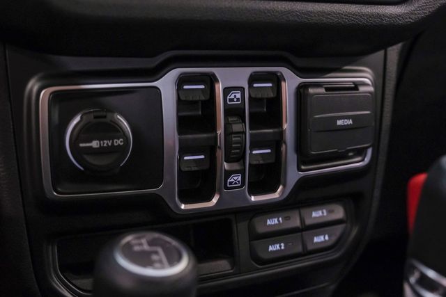 2025 Jeep Gladiator Sport S 4X4 DUPONT KEVLAR,LIFTED,BUMPERS,LED'S,NAV | Carrollton, TX | Texas Vehicle Exchange 2025 Jeep Gladiator Sport S 4X4 DUPONT KEVLAR,LIFTED,BUMPERS,LED'S,NAV | Carrollton, TX | Texas Vehicle Exchange