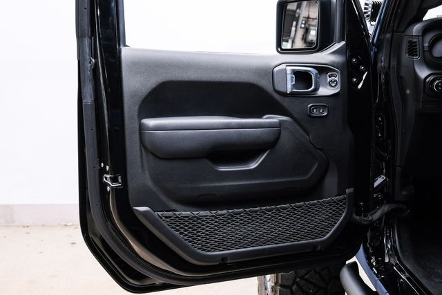 2025 Jeep Gladiator Sport S 4X4 DUPONT KEVLAR,LIFTED,BUMPERS,LED'S,NAV | Carrollton, TX | Texas Vehicle Exchange