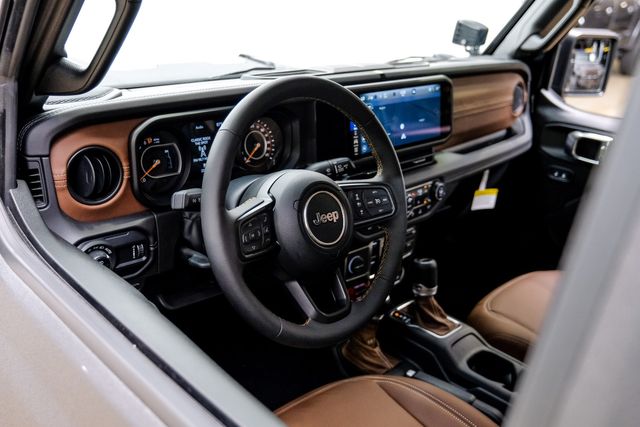 2025 Jeep Gladiator Rubicon V8 HEMI 4X4 DUPONT KEVLAR,LIFTED,BUMPERS | Carrollton, TX | Texas Vehicle Exchange 2025 Jeep Gladiator Rubicon V8 HEMI 4X4 DUPONT KEVLAR,LIFTED,BUMPERS | Carrollton, TX | Texas Vehicle Exchange