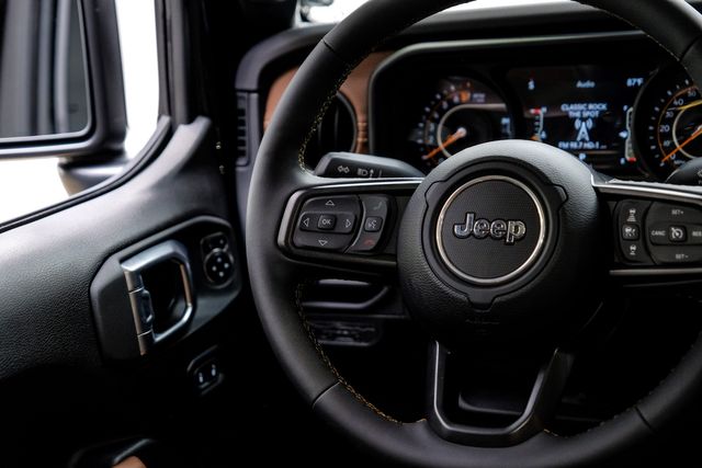 2025 Jeep Gladiator Rubicon V8 HEMI 4X4 DUPONT KEVLAR,LIFTED,BUMPERS | Carrollton, TX | Texas Vehicle Exchange 2025 Jeep Gladiator Rubicon V8 HEMI 4X4 DUPONT KEVLAR,LIFTED,BUMPERS | Carrollton, TX | Texas Vehicle Exchange