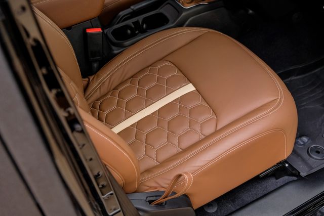 2025 Jeep Gladiator Rubicon V8 HEMI 4X4 DUPONT KEVLAR,LIFTED,BUMPERS | Carrollton, TX | Texas Vehicle Exchange 2025 Jeep Gladiator Rubicon V8 HEMI 4X4 DUPONT KEVLAR,LIFTED,BUMPERS | Carrollton, TX | Texas Vehicle Exchange