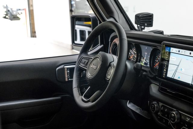 2025 Jeep Gladiator Rubicon 4X4 DUPONT KEVLAR, LIFTED BUMPERS ,LED | Carrollton, TX | Texas Vehicle Exchange 2025 Jeep Gladiator Rubicon 4X4 DUPONT KEVLAR, LIFTED BUMPERS ,LED | Carrollton, TX | Texas Vehicle Exchange