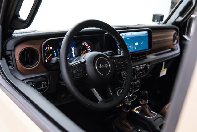 2025 Jeep Gladiator Rubicon V8 HEMI 4X4 DUPONT KEVLAR,LIFTED,BUMPERS | Carrollton, TX | Texas Vehicle Exchange 2025 Jeep Gladiator Rubicon V8 HEMI 4X4 DUPONT KEVLAR,LIFTED,BUMPERS | Carrollton, TX | Texas Vehicle Exchange