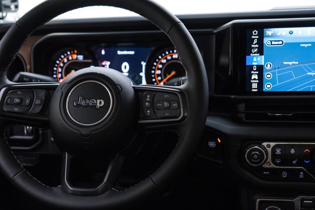 2025 Jeep Gladiator Rubicon V8 HEMI 4X4 DUPONT KEVLAR,LIFTED,BUMPERS | Carrollton, TX | Texas Vehicle Exchange 2025 Jeep Gladiator Rubicon V8 HEMI 4X4 DUPONT KEVLAR,LIFTED,BUMPERS | Carrollton, TX | Texas Vehicle Exchange