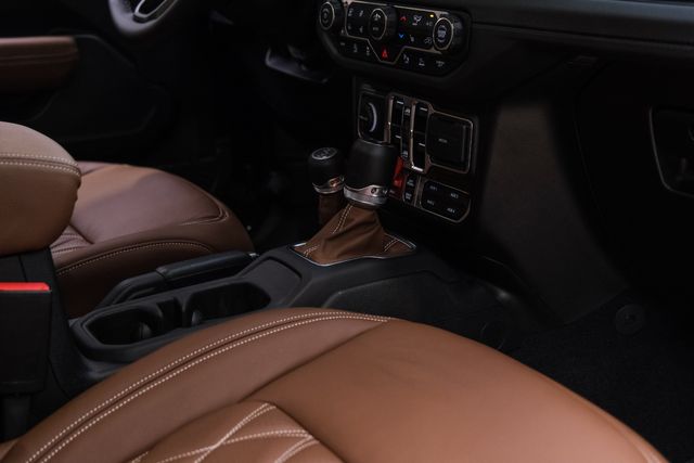 2025 Jeep Gladiator Rubicon V8 HEMI 4X4 DUPONT KEVLAR,LIFTED,BUMPERS | Carrollton, TX | Texas Vehicle Exchange 2025 Jeep Gladiator Rubicon V8 HEMI 4X4 DUPONT KEVLAR,LIFTED,BUMPERS | Carrollton, TX | Texas Vehicle Exchange