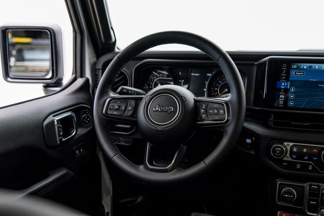 2025 Jeep Gladiator Rubicon X 4X4 LIFTED, LEATHER, FUELWHEELS,3K MILES | Carrollton, TX | Texas Vehicle Exchange