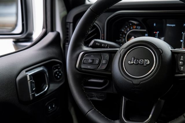 2025 Jeep Gladiator Rubicon X 4X4 LIFTED, LEATHER, FUELWHEELS,3K MILES | Carrollton, TX | Texas Vehicle Exchange