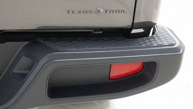 2025 Jeep Gladiator Texas Trail 4x4 4dr Crew Cab 5.0 ft. SB | Houston, TX | Houston Auto Credit