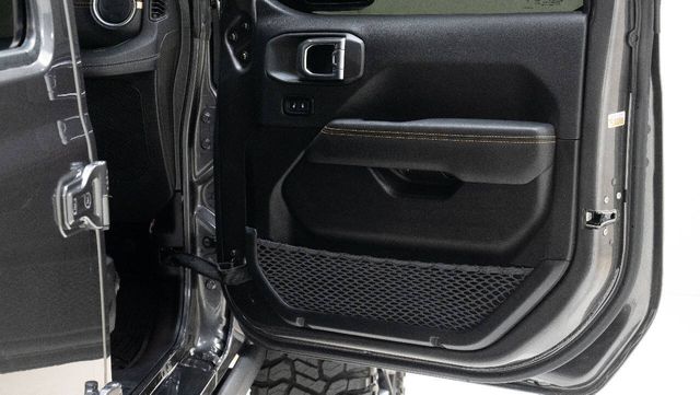 2025 Jeep Gladiator Texas Trail 4x4 4dr Crew Cab 5.0 ft. SB | Houston, TX | Houston Auto Credit